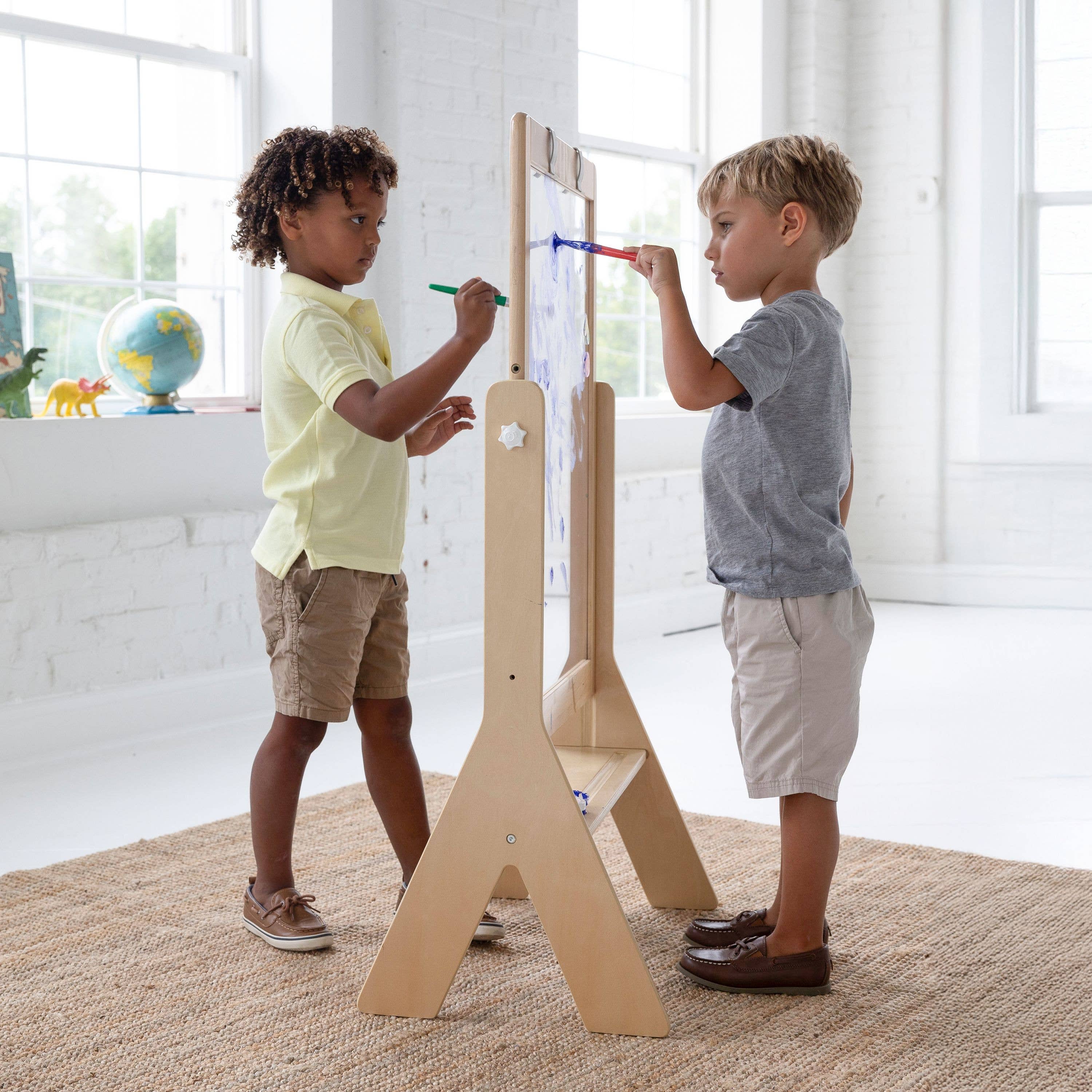 Image of Little Partners - Peek-A-Boo Art Easel - Transparent Art Easel